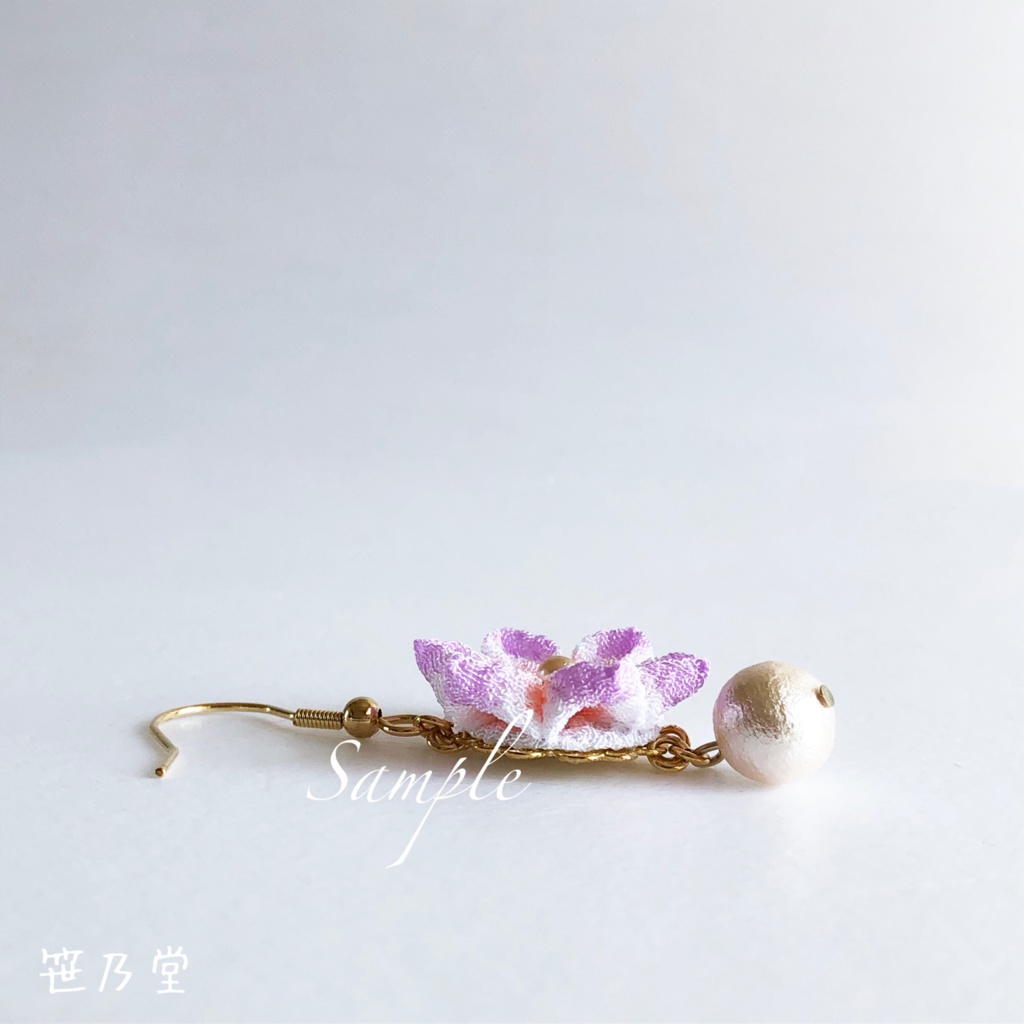 【訳あり】つまみ細工 和小物 耳飾り(ピアス/イヤリング)