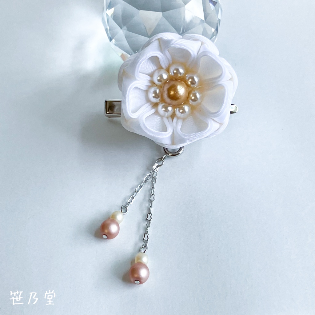 つまみ細工 和小物 2wayクリップ（ホワイト）