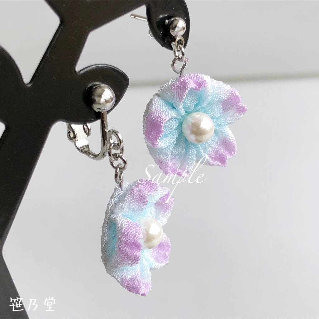 つまみ細工 和小物 桜の耳飾り(ピアス/イヤリング)