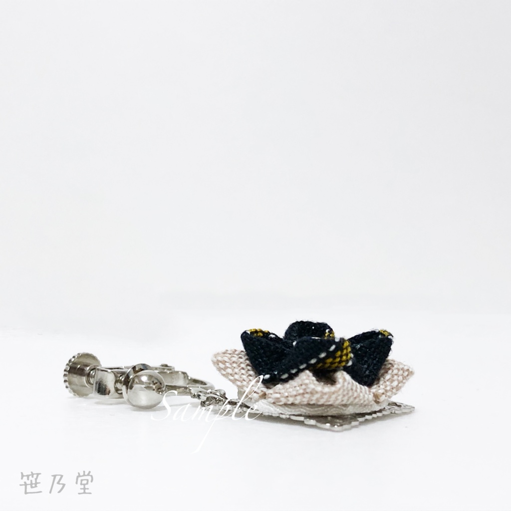 つまみ細工 和小物 ほっこり会津木綿の耳飾り