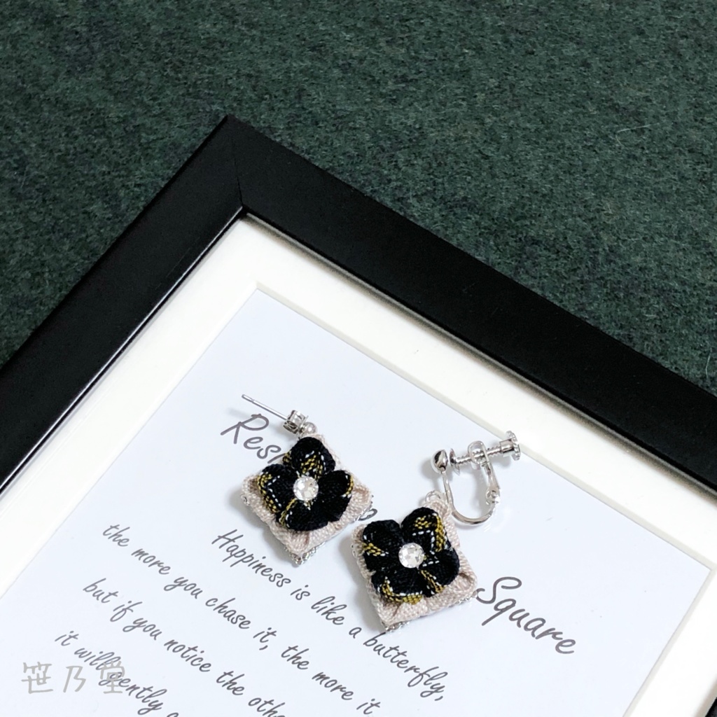 つまみ細工 和小物 ほっこり会津木綿の耳飾り