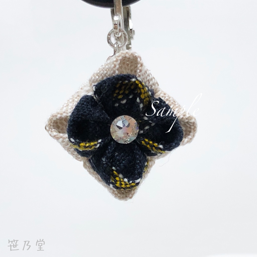 つまみ細工 和小物 ほっこり会津木綿の耳飾り