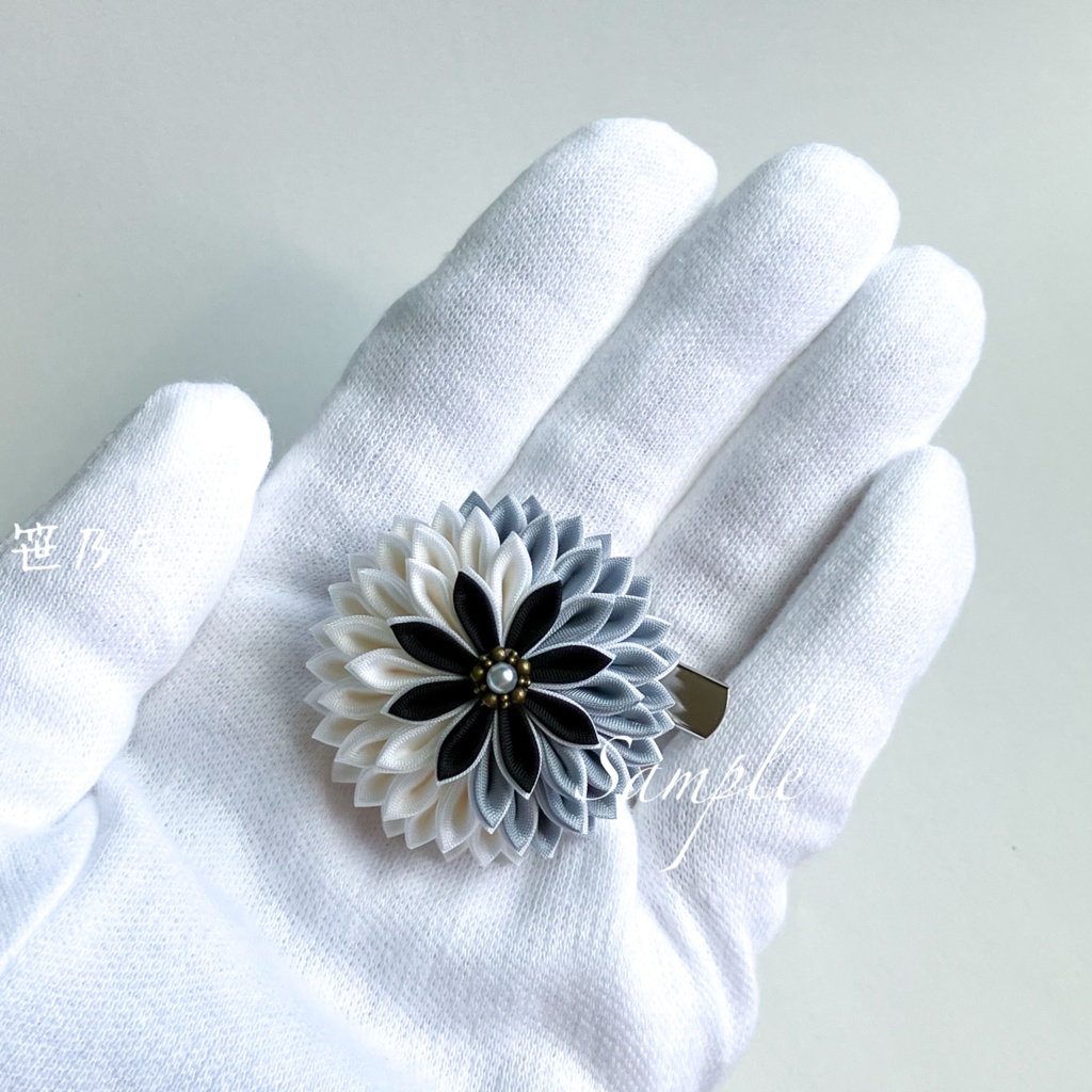 つまみ細工 和のクリップ〜HALLOWEEN WOLF〜