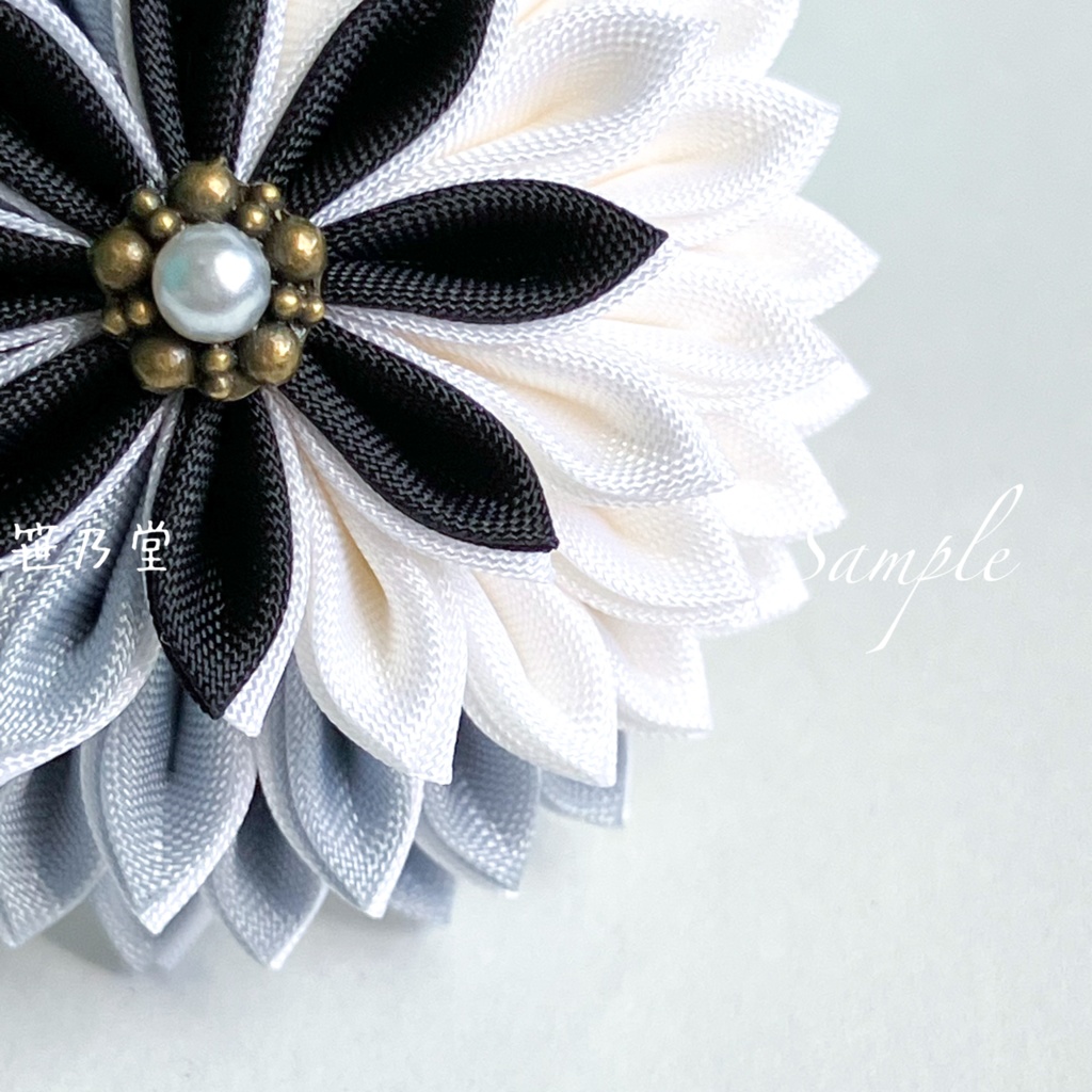 つまみ細工 和のクリップ〜HALLOWEEN WOLF〜