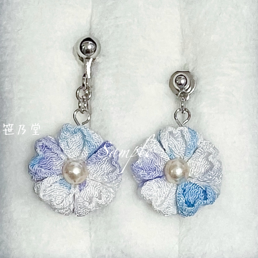 つまみ細工 和小物 桜の耳飾り(ピアス/イヤリング)