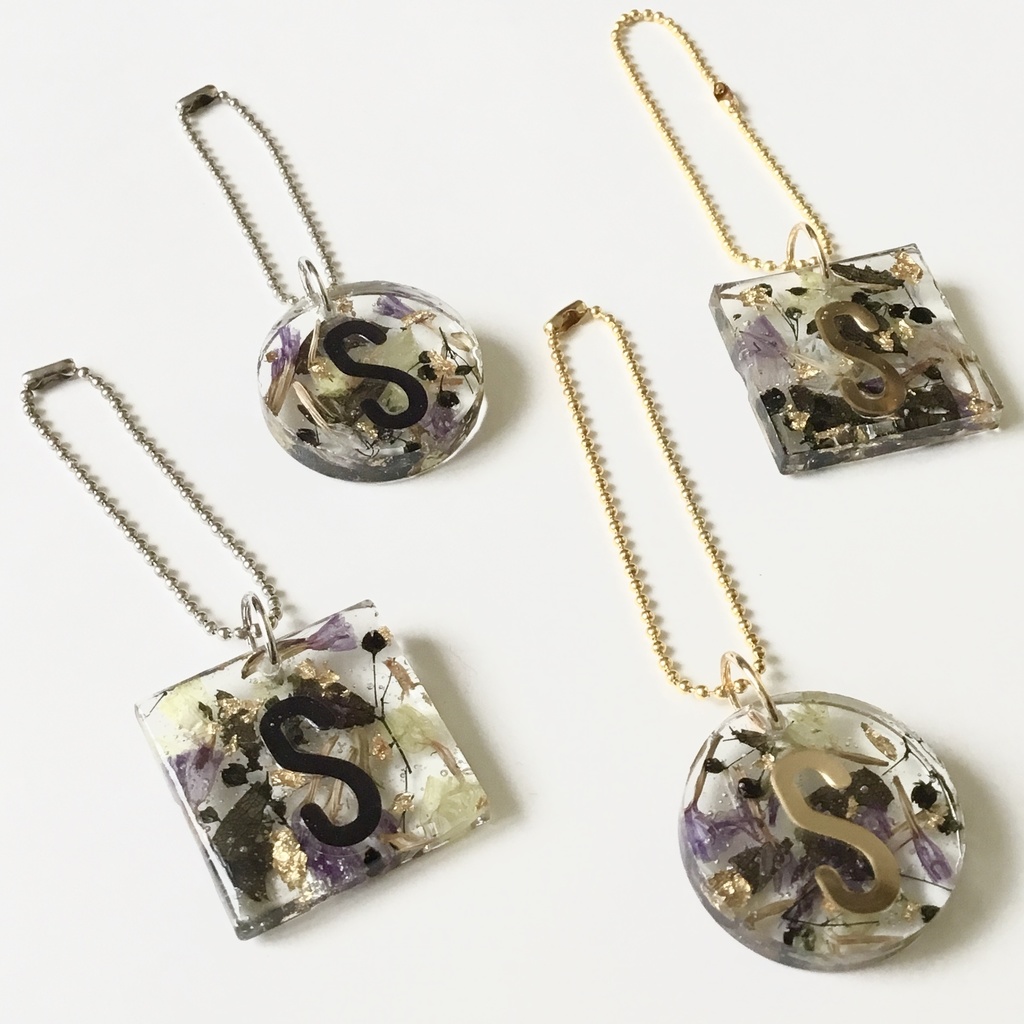 【呪術廻戦】スクエア■推し花イニシャルキーホルダー