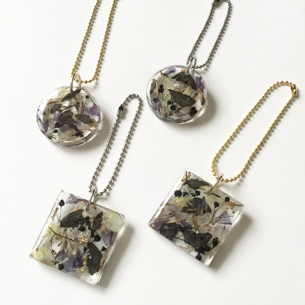 【呪術廻戦】スクエア■推し花イニシャルキーホルダー