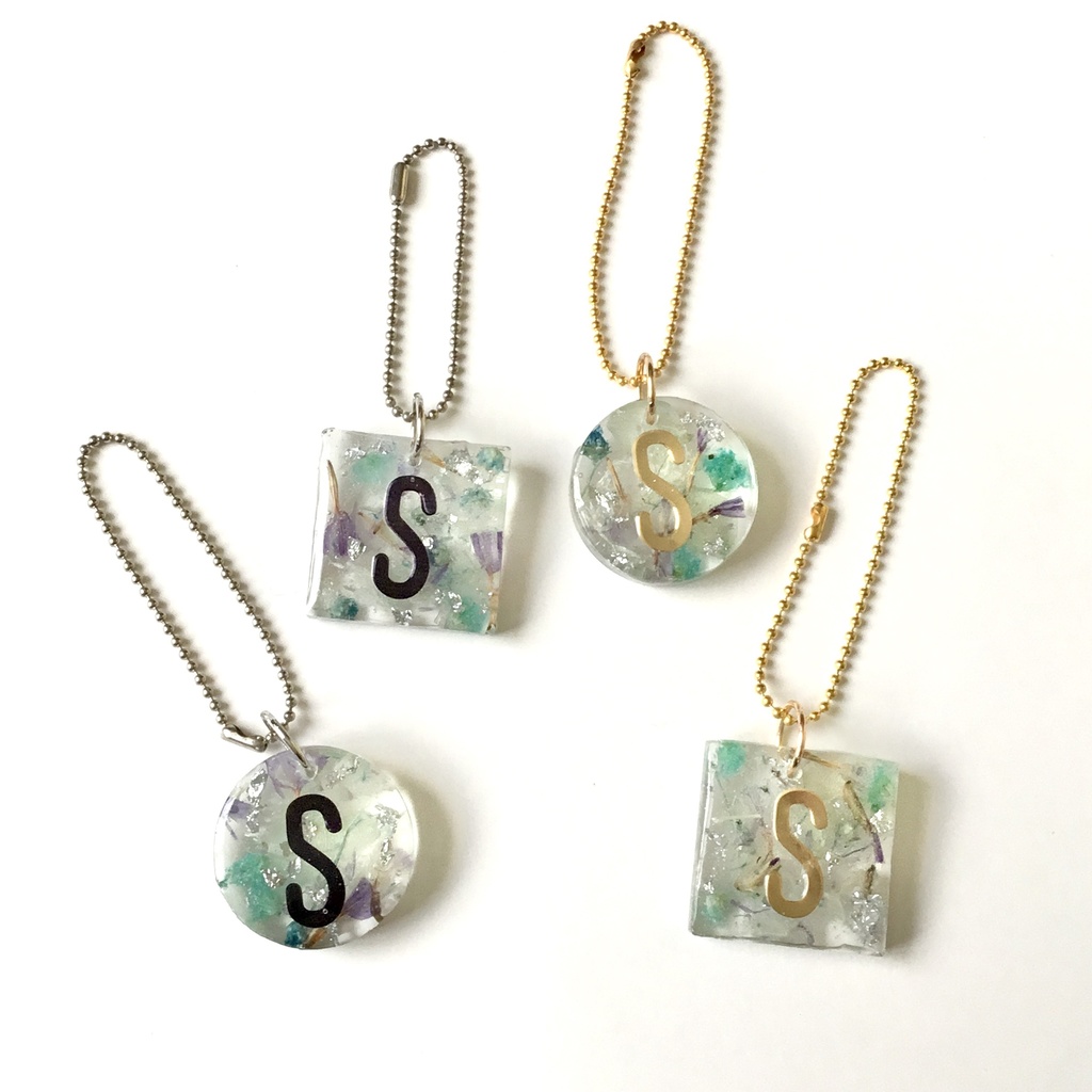 【呪術廻戦】スクエア■推し花イニシャルキーホルダー