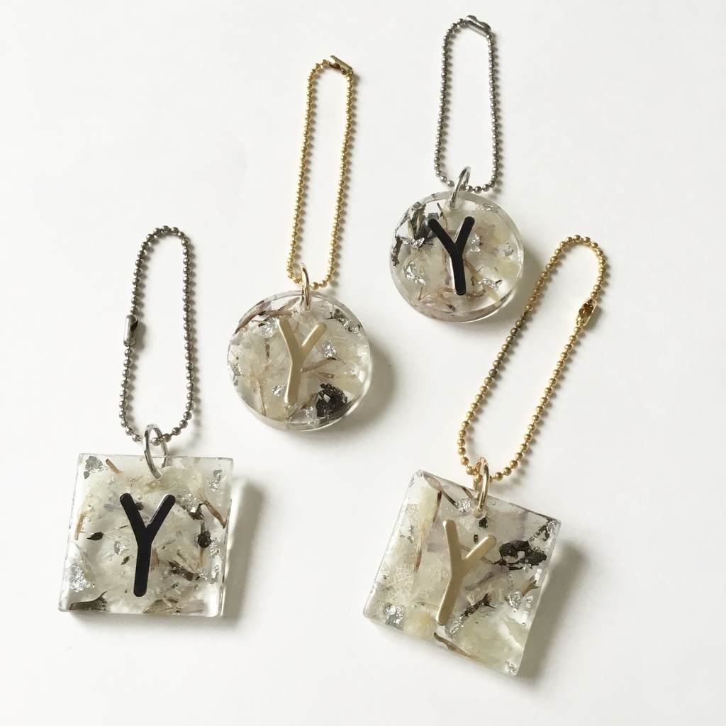 【呪術廻戦】スクエア■推し花イニシャルキーホルダー