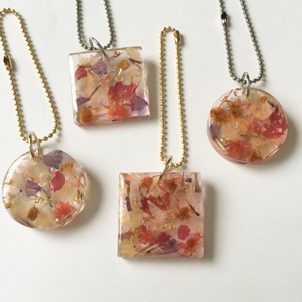 【呪術廻戦】スクエア■推し花イニシャルキーホルダー