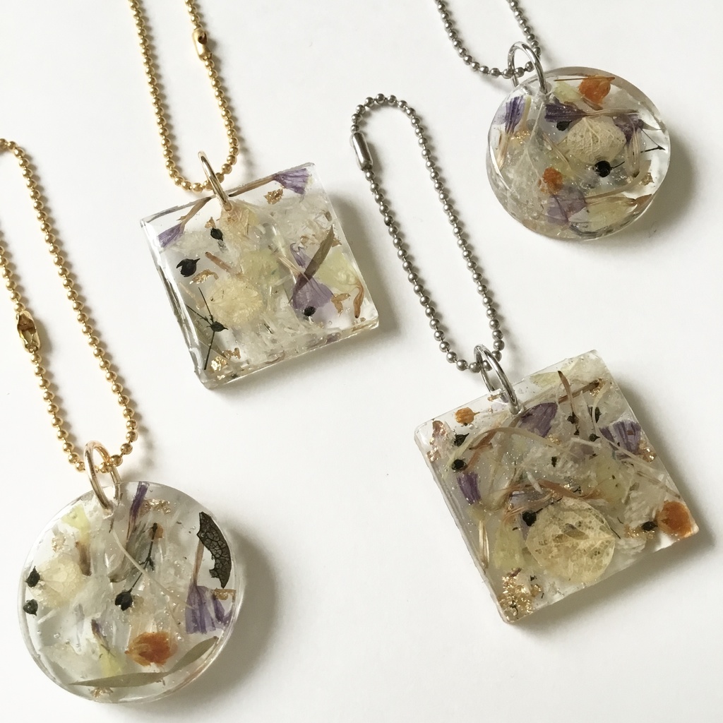 【呪術廻戦】ラウンド●推し花イニシャルキーホルダー