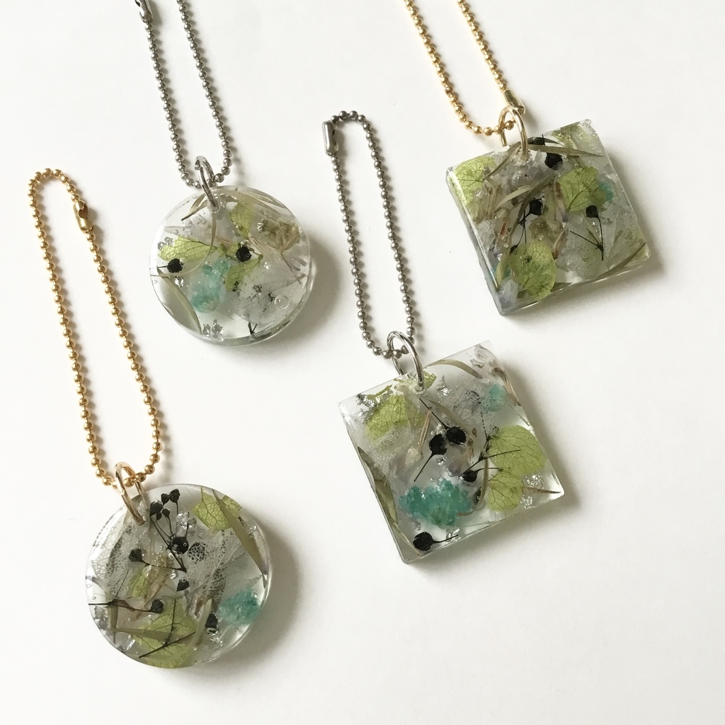 【呪術廻戦】ラウンド●推し花イニシャルキーホルダー