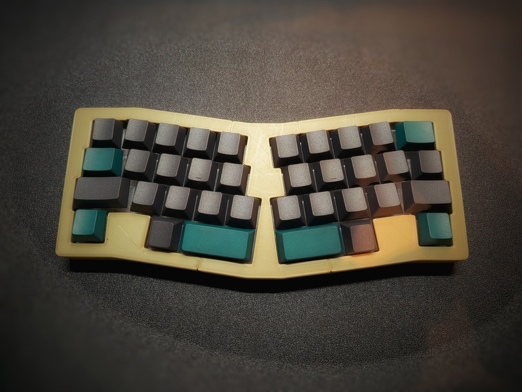 Alice x QAZ キーボード Madelyn