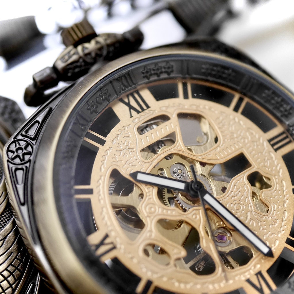 手巻き懐中時計「イクスティグナの魔術時計」