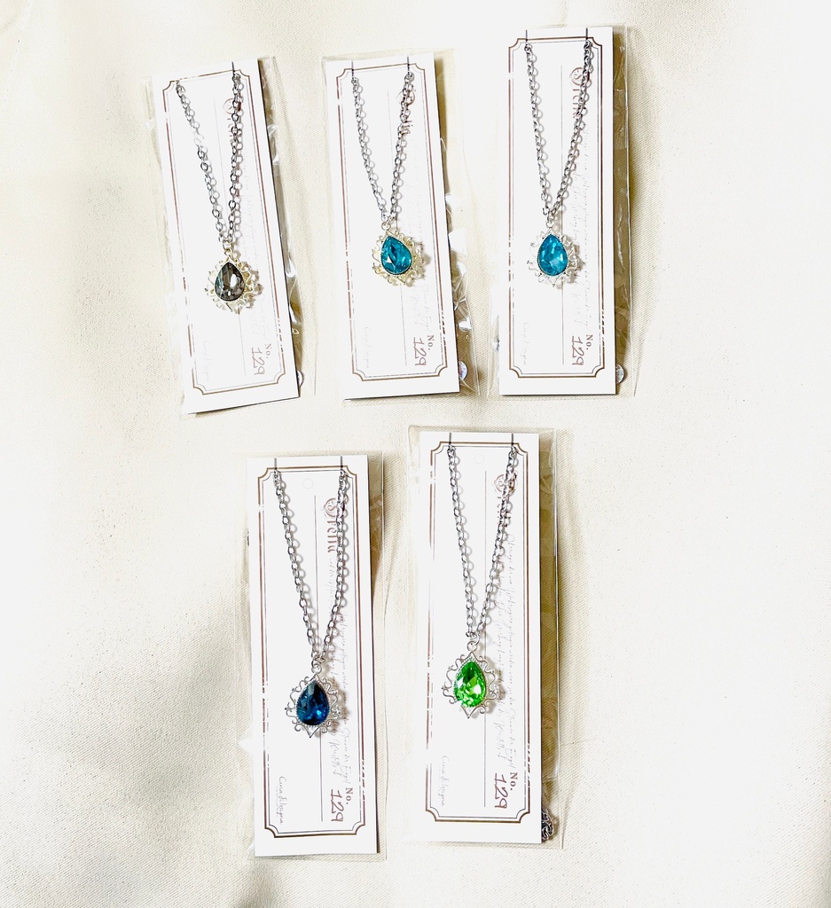 (B級品)ネックレス「Orelia」