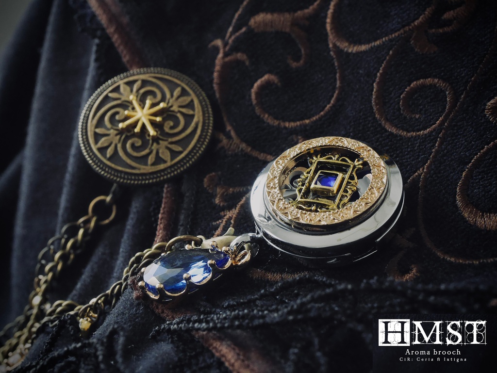 アロマ・ブローチ「REVS」「HMST」