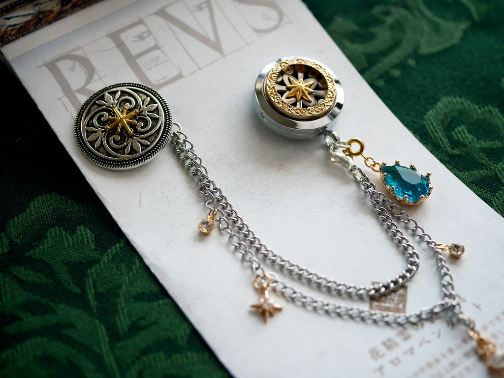 アロマ・ブローチ「REVS」「HMST」