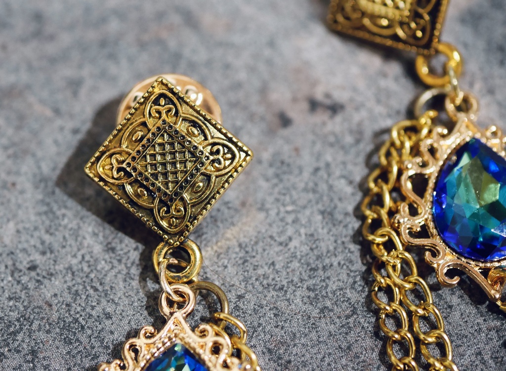 Orelia <襟ピンVer.>