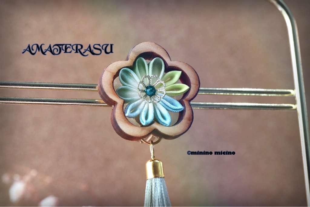 天照 梅 青緑 つまみ細工 イヤリング&ピアス タッセル付き1点売り