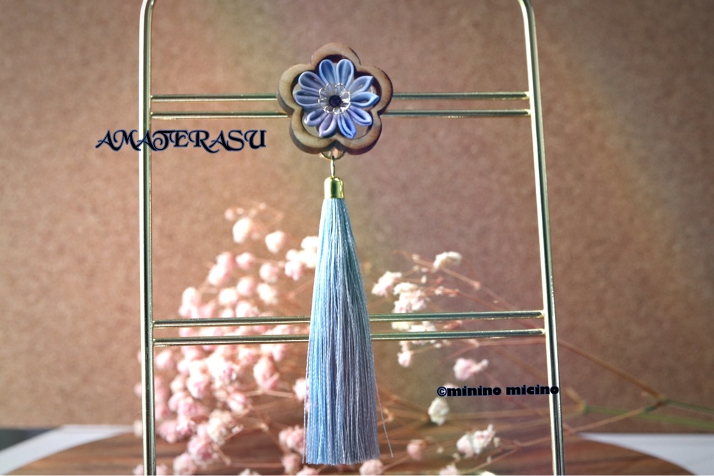 天照 梅 青紫 つまみ細工 イヤリング&ピアス タッセル付1点売り