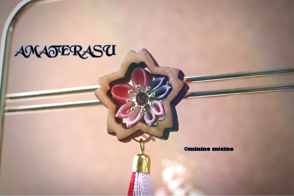 天照 桜 赤紫 つまみ細工イヤリング&ピアス タッセル付1点売り