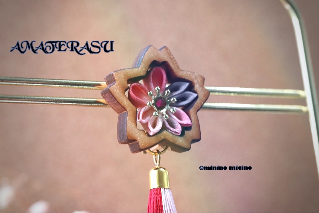 天照 桜 赤紫 つまみ細工イヤリング&ピアス タッセル付1点売り