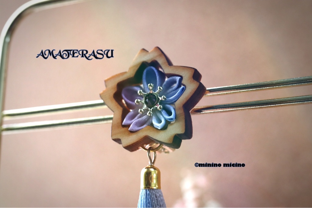 天照 桜 青紫 つまみ細工イヤリング&ピアス タッセル付 1点売り