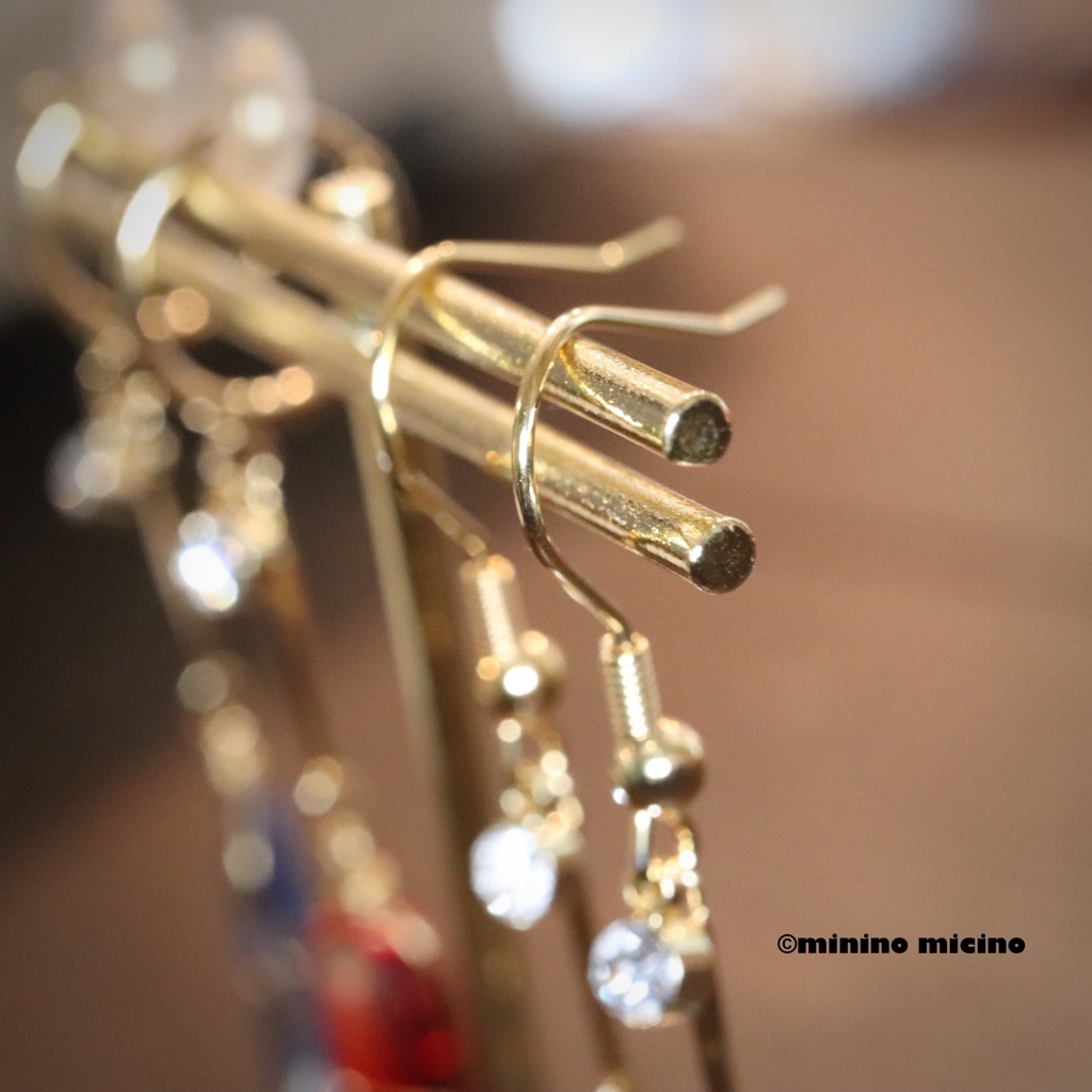 True Rabbit カプセルモチーフ イヤリング&ピアス アレルギー対応パーツ