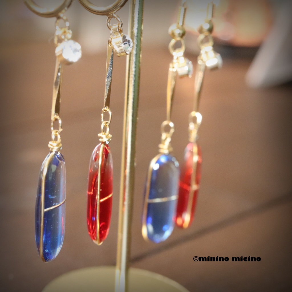 True Rabbit カプセルモチーフ イヤリング&ピアス アレルギー対応パーツ