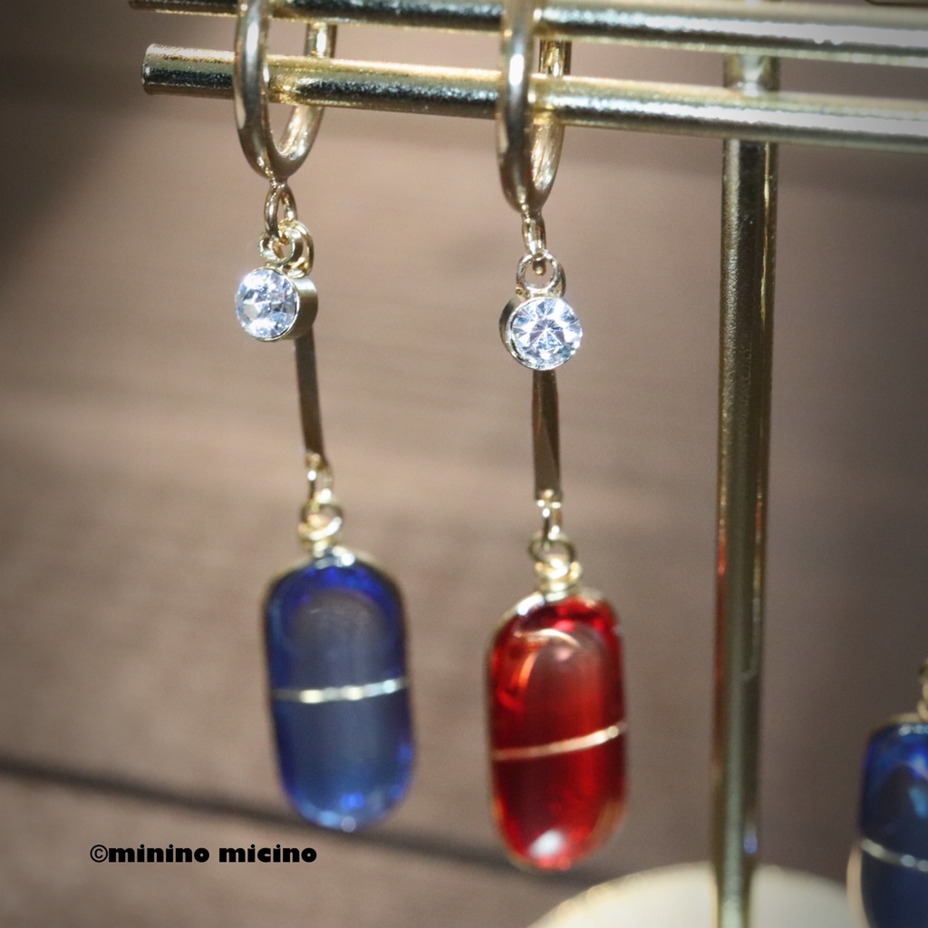 True Rabbit カプセルモチーフ イヤリング&ピアス アレルギー対応パーツ