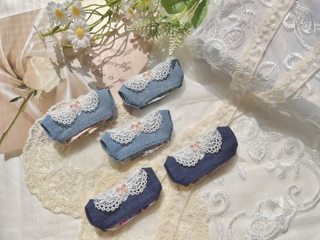 お花のフリルシャツとデニムベストセット