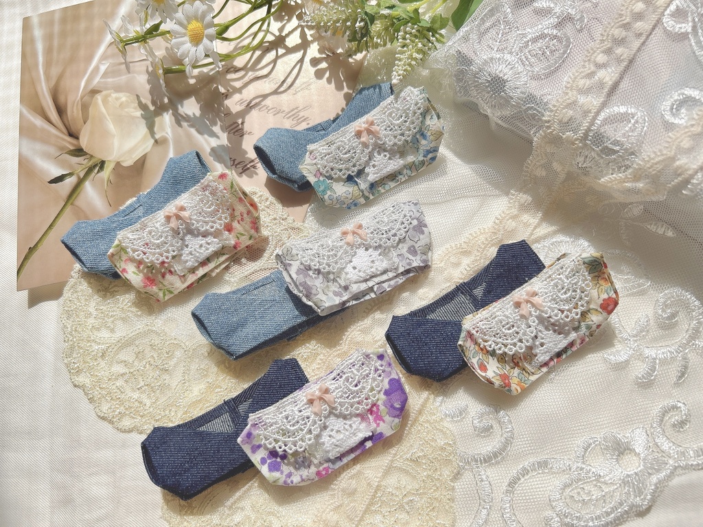 お花のフリルシャツとデニムベストセット