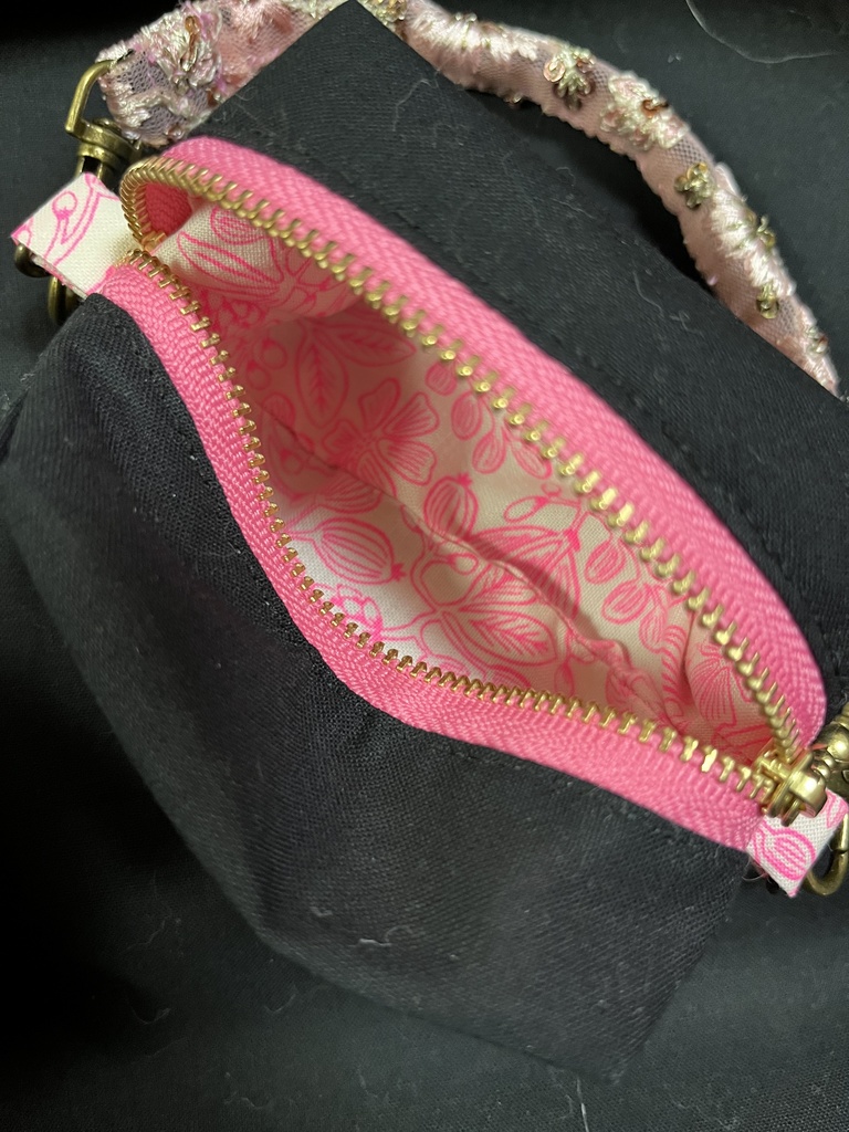 モチハコビポーチ