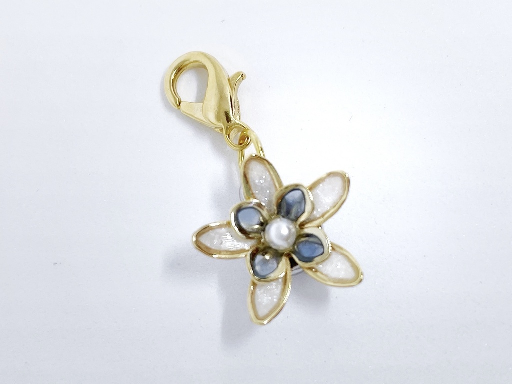 ラミィちゃんのお花チャーム