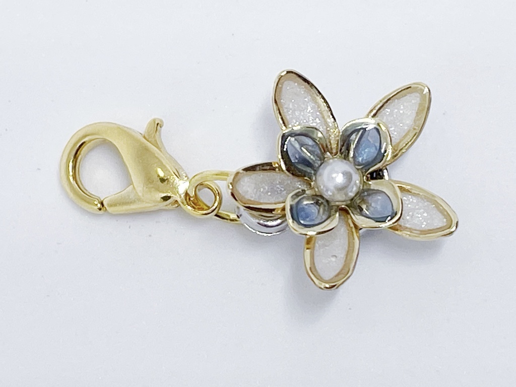 ラミィちゃんのお花チャーム