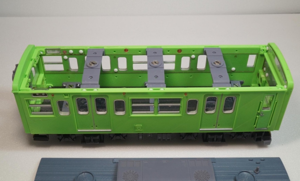 大迫力!1/40電車模型 未塗装組立キット MAGTRAIN「MGT-13E」※1/2長さショートタイプ※ライトグリーン色※先頭車1両