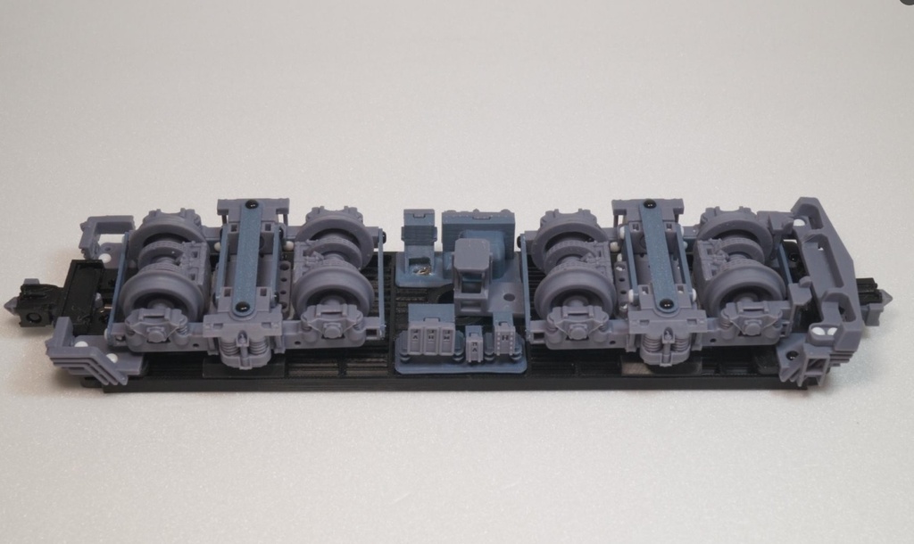 大迫力!1/40電車模型 未塗装組立キット MAGTRAIN「MGT-13E」※1/2長さショートタイプ※ライトグリーン色※先頭車1両