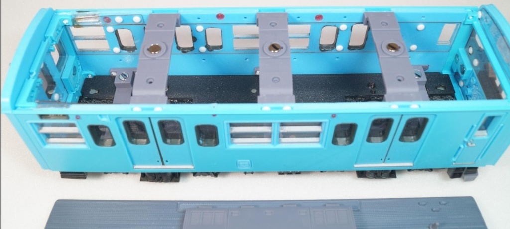 大迫力!1/40電車模型 未塗装組立キット MAGTRAIN「MGT-13E」※1/2長さショートタイプ※スカイブルー色※先頭車1両