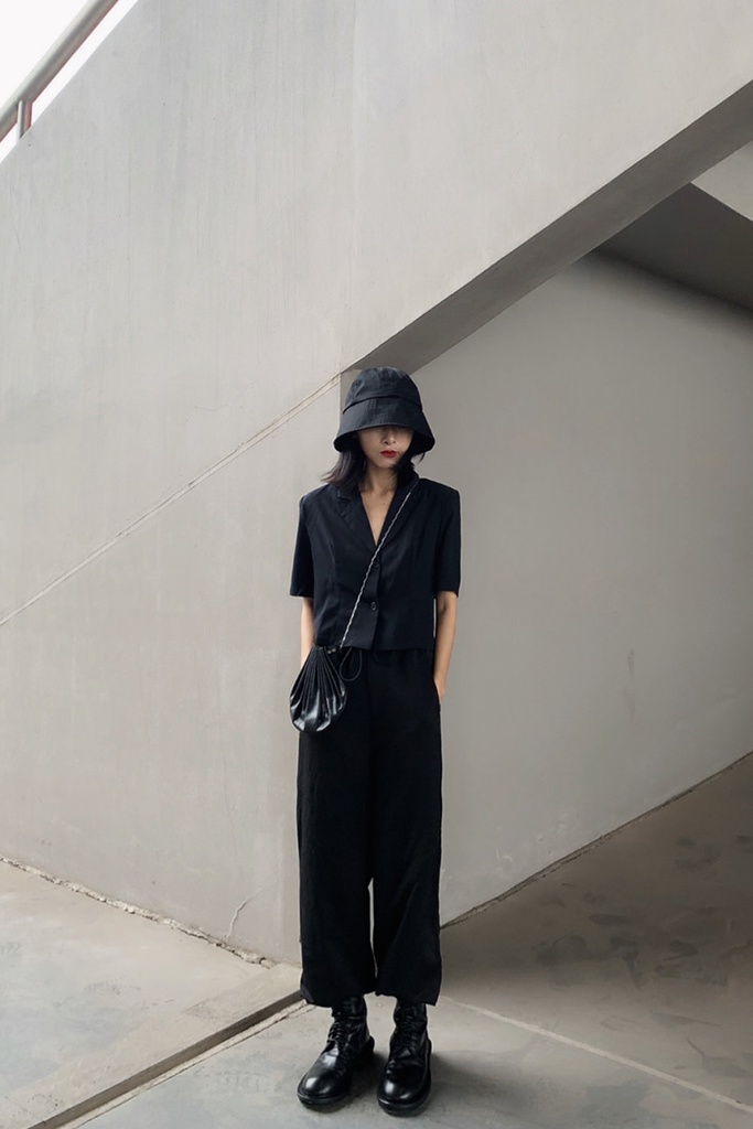 ブラックウィメンズマーティンブーツレースアップブーツ