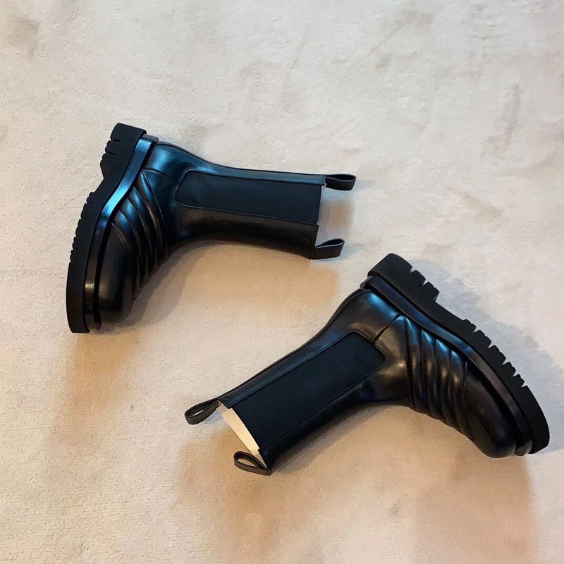 スパイラルテクスチャブーティ