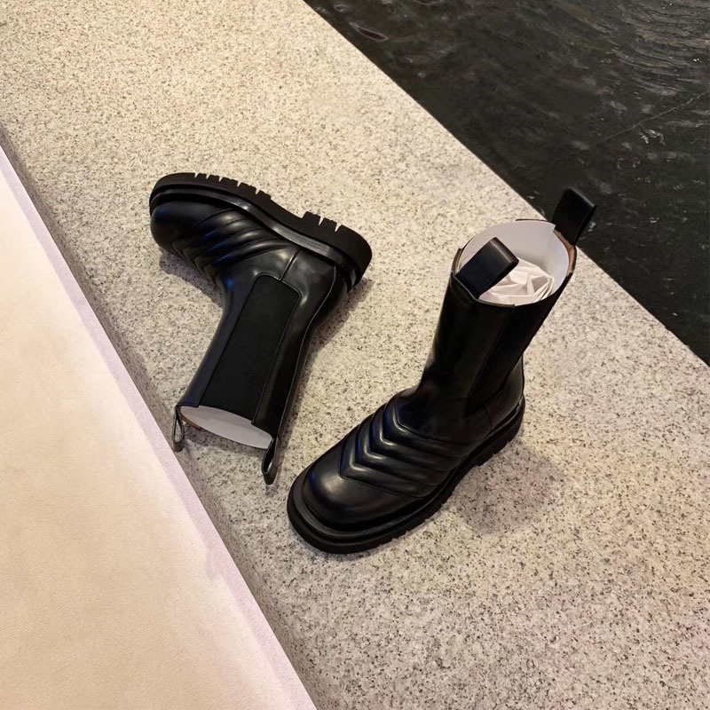 スパイラルテクスチャブーティ