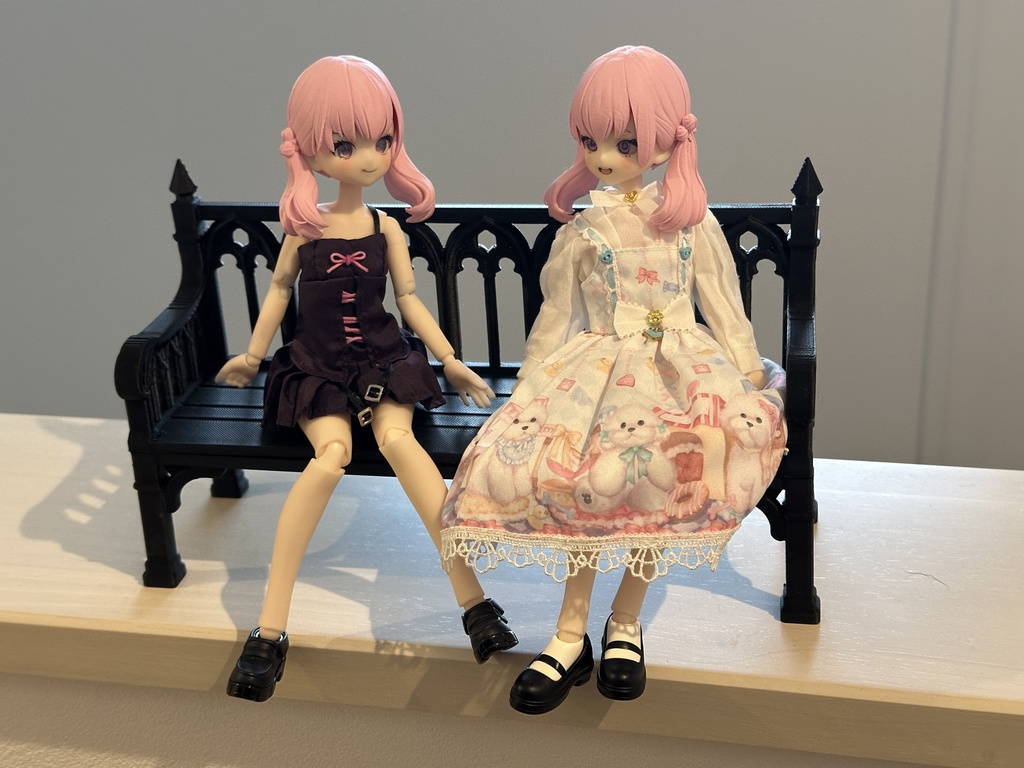 1/6ドールサイズ ゴシックスタイルベンチ