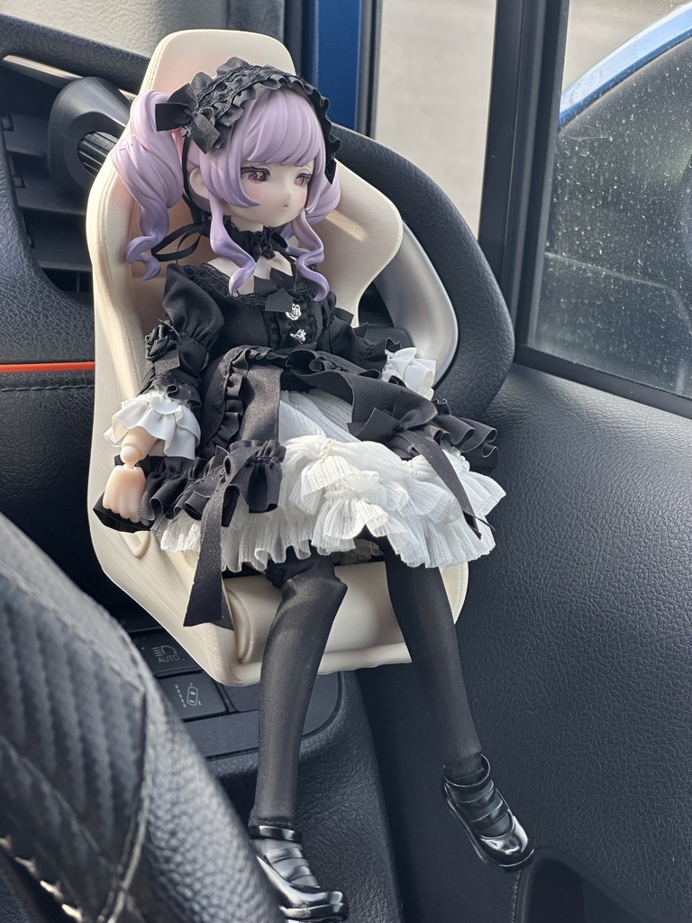 【1/6ドール用】車載撮影対応 フルバケットシート（MagSafeマウント方式）【MagSafeスマホホルダーは付属しません】