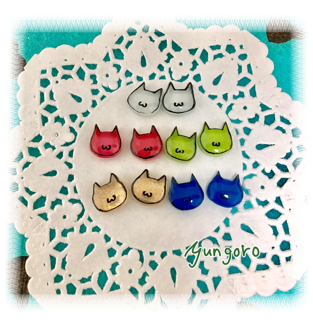 猫のシンプルピアス