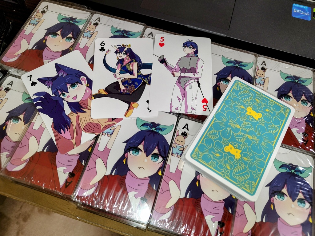 我那覇響のイラストのトランプ