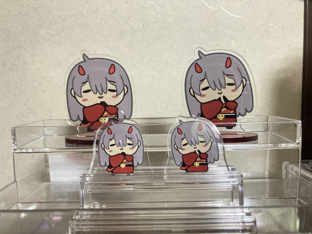 1人で立てるもん!ゆるっとアクリルブロック