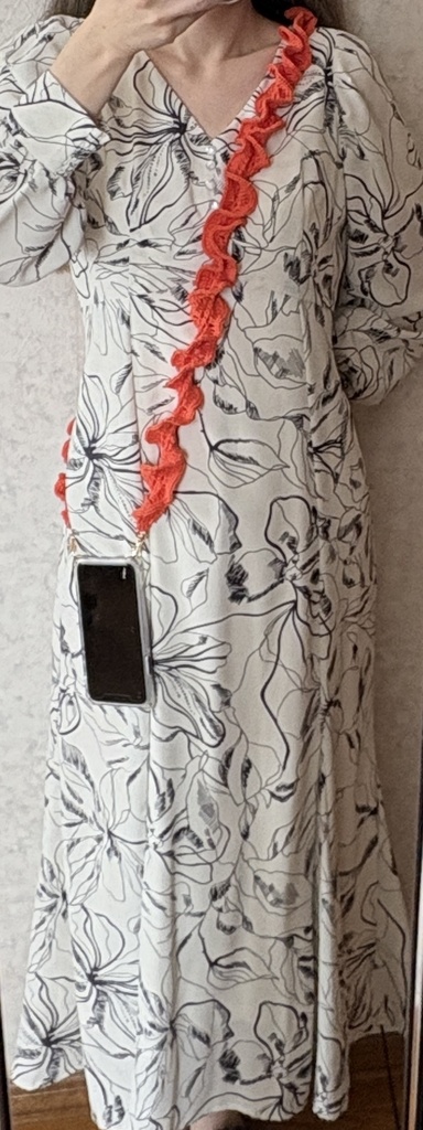 フリルのスマホストラップ(オレンジ)