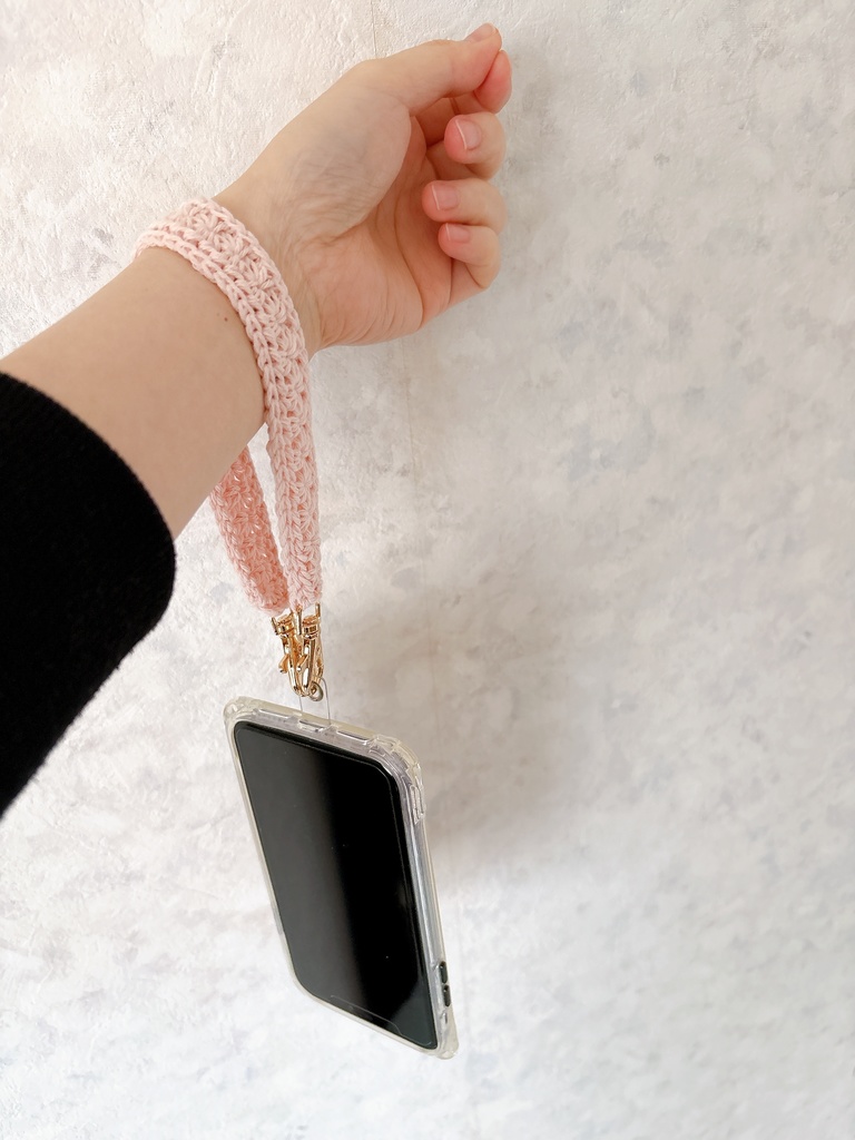 スタークロッシェのハンドストラップ(くすみピンク)