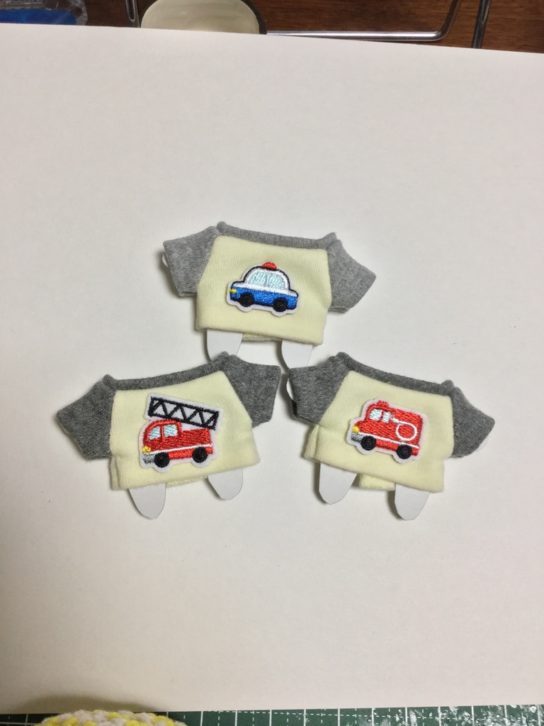 ワンポイントラグランTシャツ　働く車