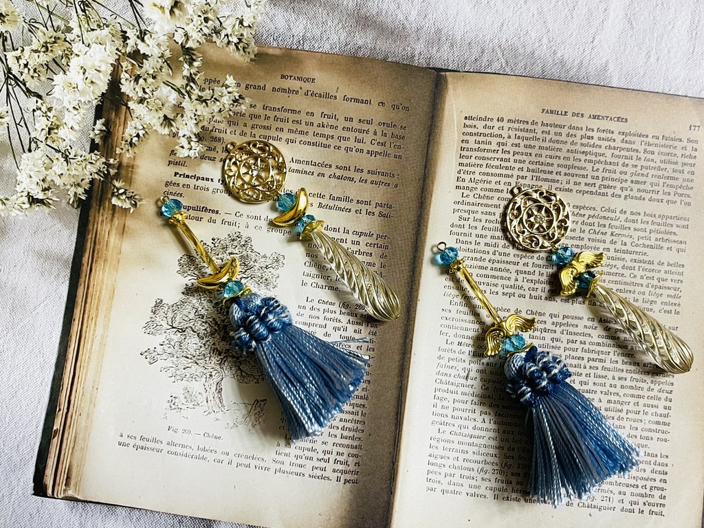 箒耳飾り(ピアス1200.イヤリング1300)